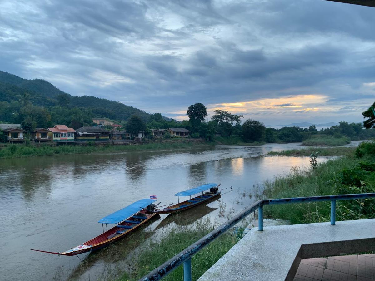 Saranya River House สรัญญาริเวอร์เฮาส์ Mae Ai Exterior photo
